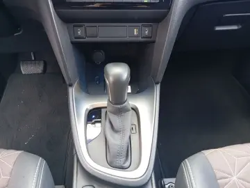 Yaris Cross Hybrid FWD Elegant Navi LED El. Heck