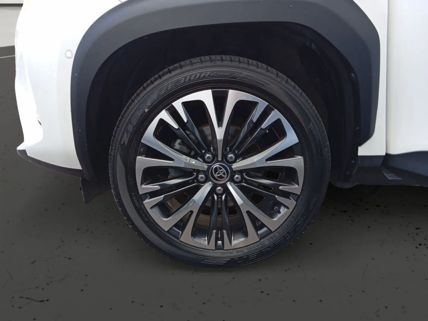 Yaris Cross Hybrid FWD Elegant Navi LED El. Heck