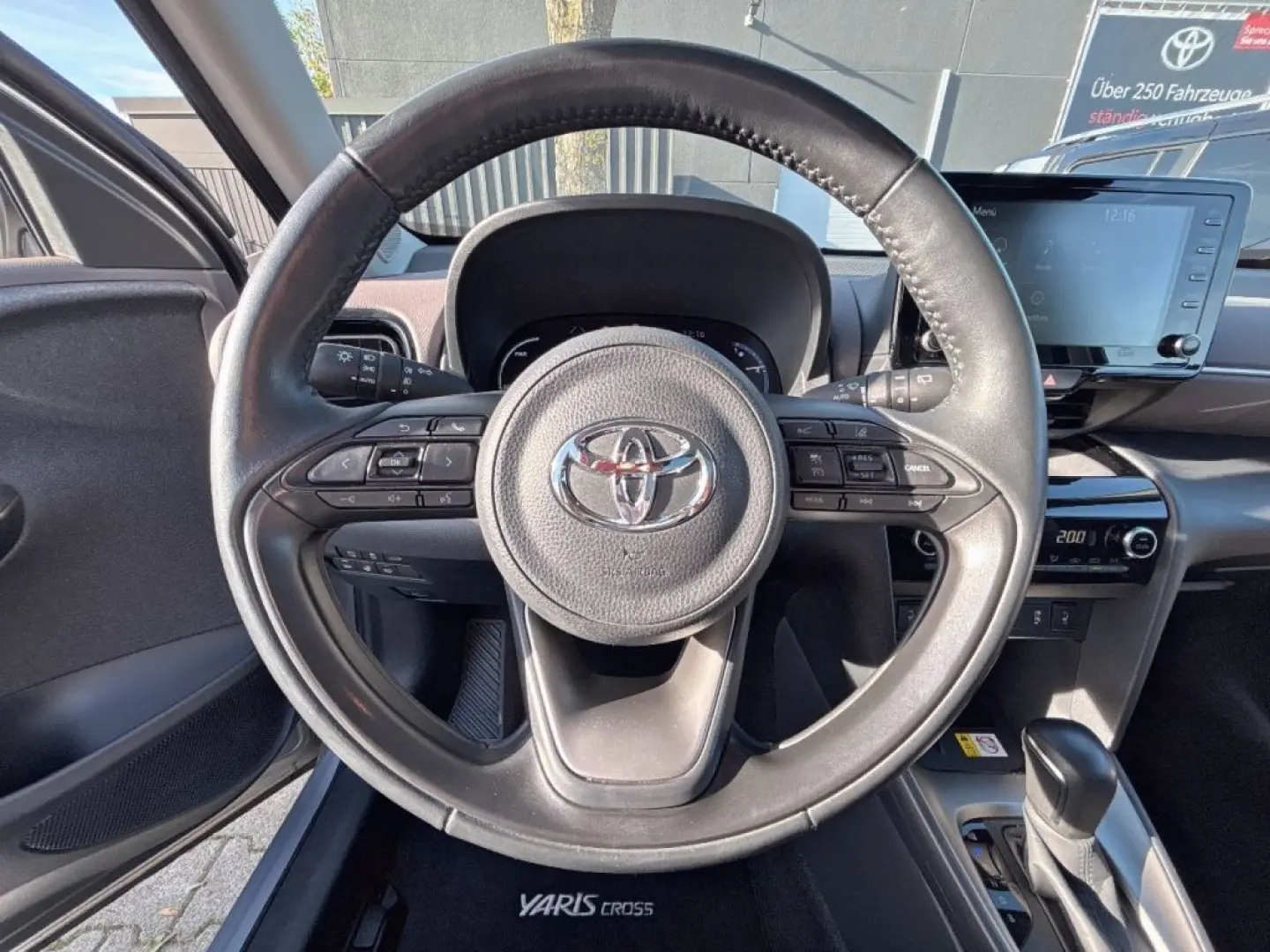 Yaris Cross Hybrid 1.5 VVT-i Elegant