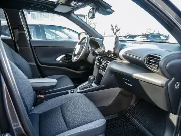 Yaris Cross Hybrid Style 4X4 NAVI PANO HUD LED