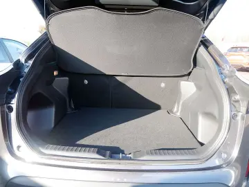 Yaris Cross Hybrid Style 4X4 NAVI PANO HUD LED