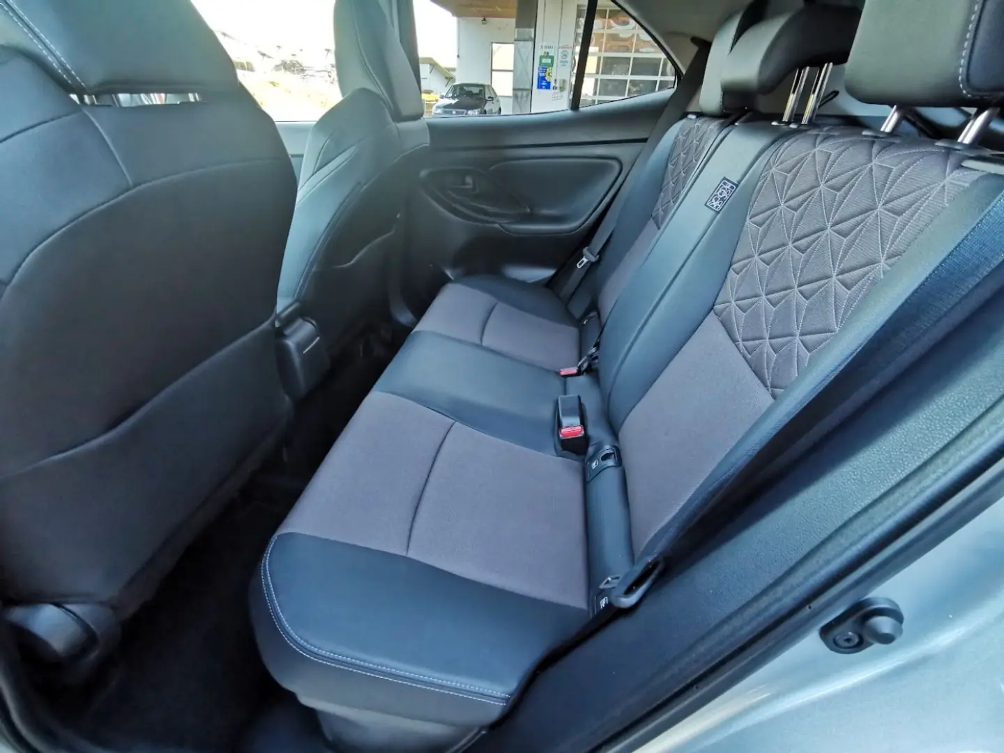 Yaris Cross 1.5 Executive TWA 360KAMERA LEDER