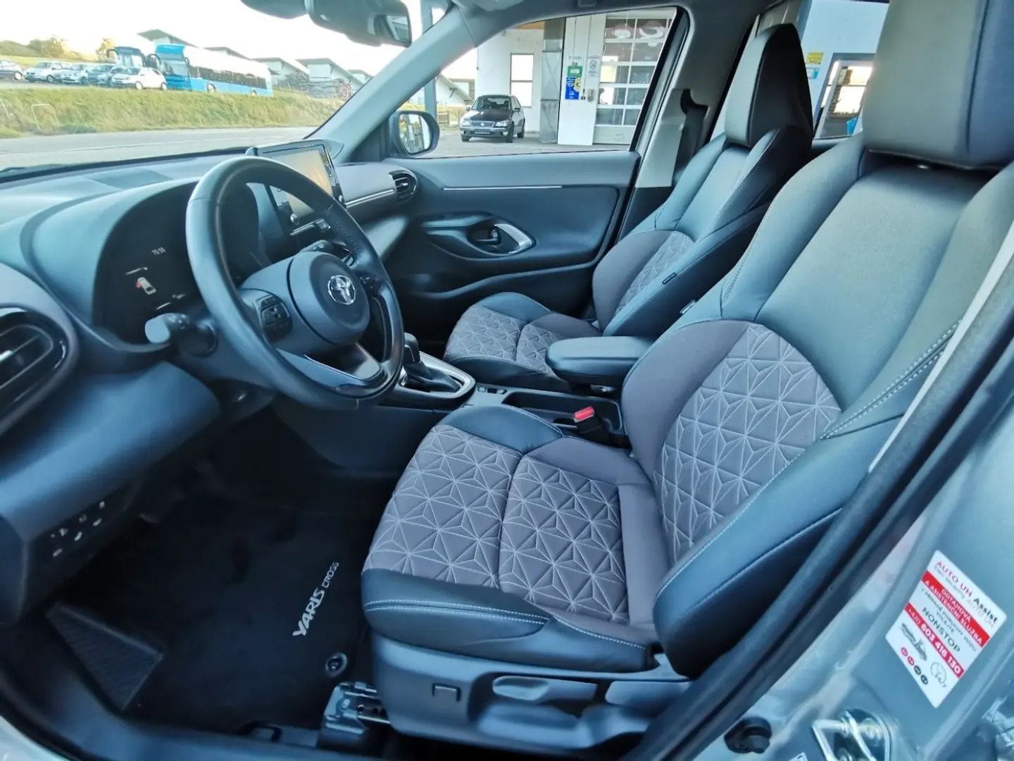 Yaris Cross 1.5 Executive TWA 360KAMERA LEDER