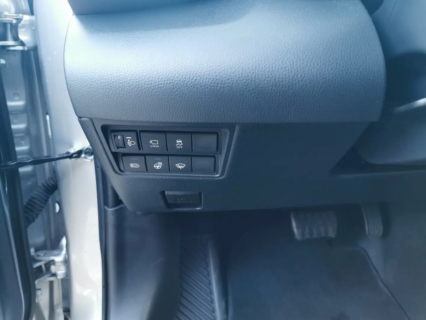 Yaris Cross 1.5 Executive TWA 360KAMERA LEDER