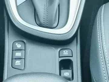 Yaris Cross 1.5 Executive TWA 360KAMERA LEDER