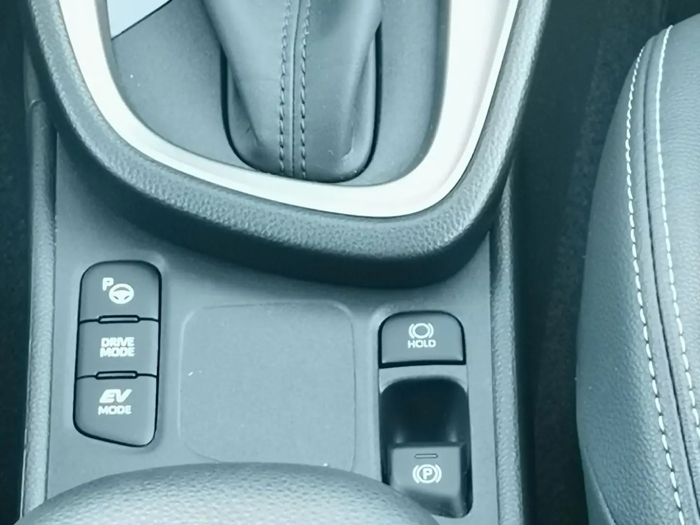 Yaris Cross 1.5 Executive TWA 360KAMERA LEDER