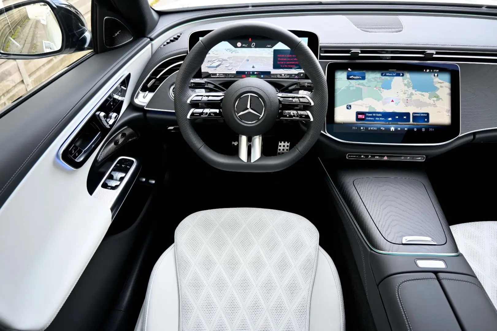 E300e 4Matic AMG 360C VENTILATED seats PANORAMIC