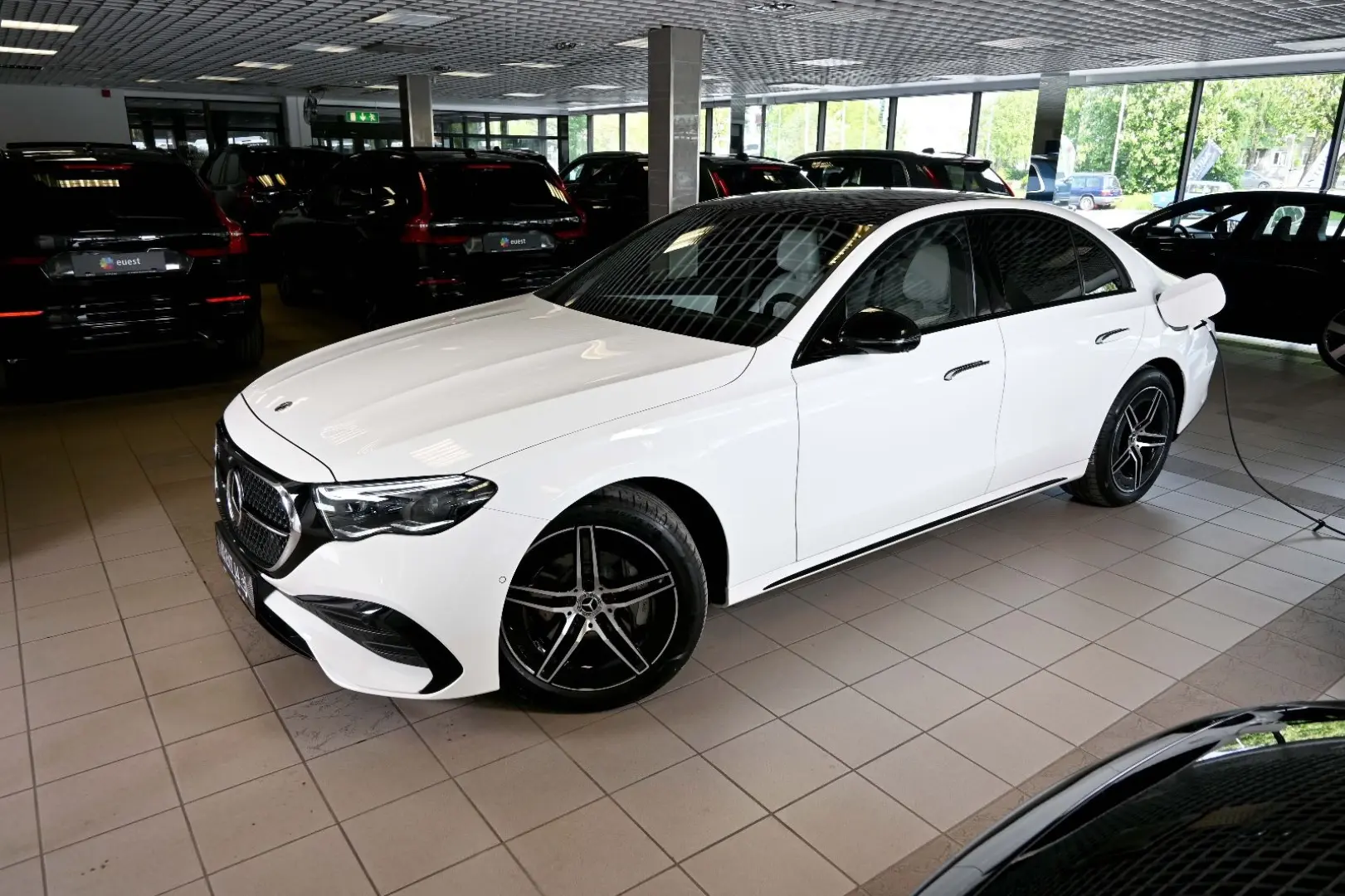 E300e 4Matic AMG 360C VENTILATED seats PANORAMIC