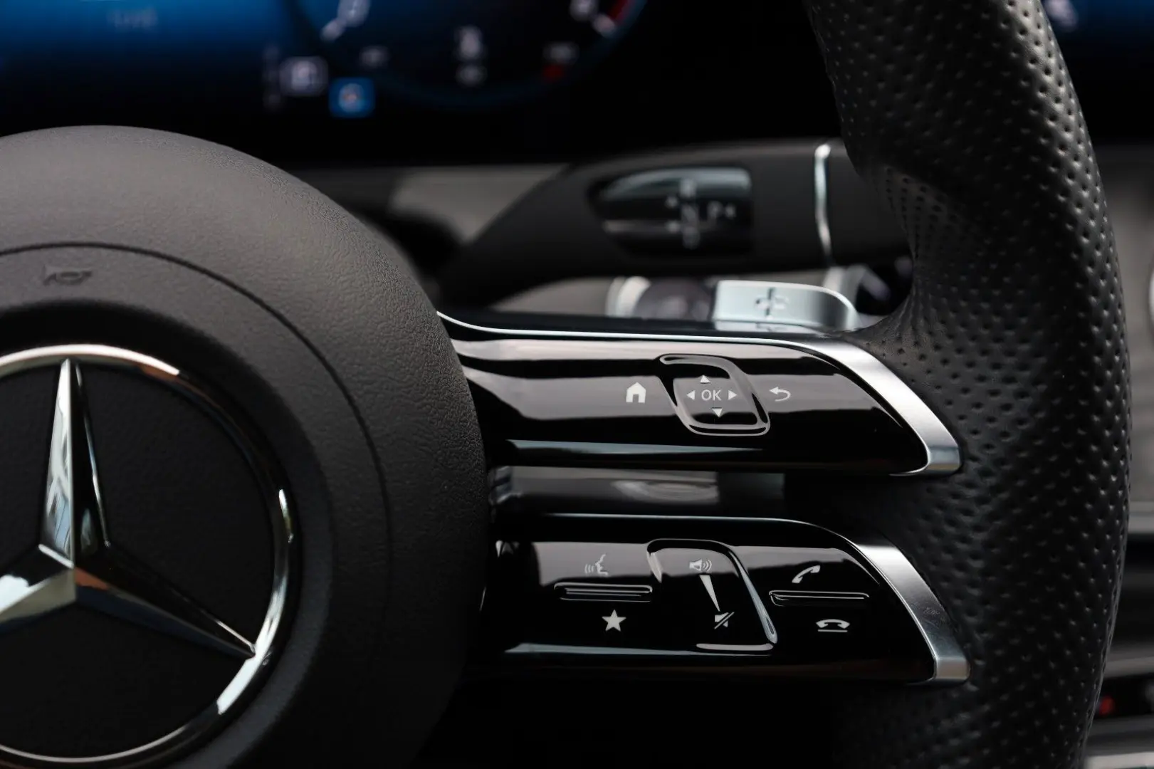 CLS 400d 4Matic 3x AMG-LINE BURMESTER 360  HUD