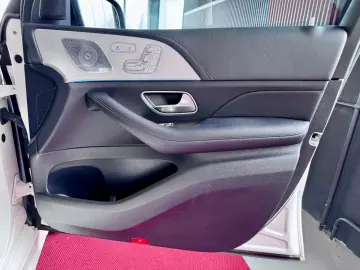 GLE 400d Coupe AMG Paket Pano Luft Burmester 21