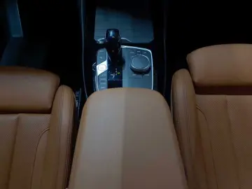 X3 xDrive20d Aut. LEDER AHK