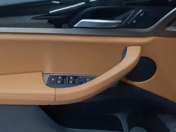 X3 xDrive20d Aut. LEDER AHK