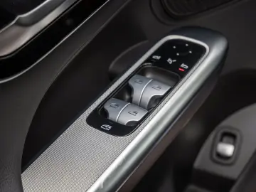 GLC 220 d 4M AMG Sport Advanced LED Pano Navi SH