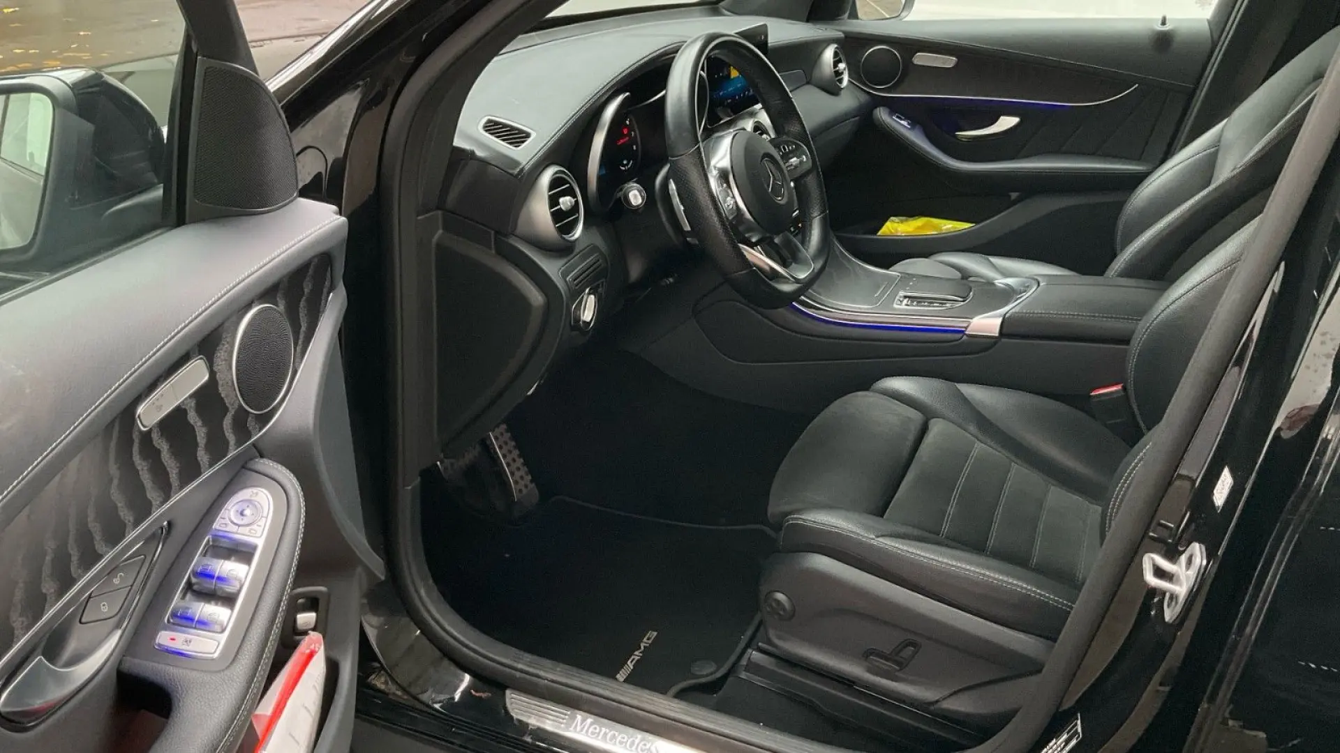 GLE 300 d Panorama AmbienteLED Kamera AHK