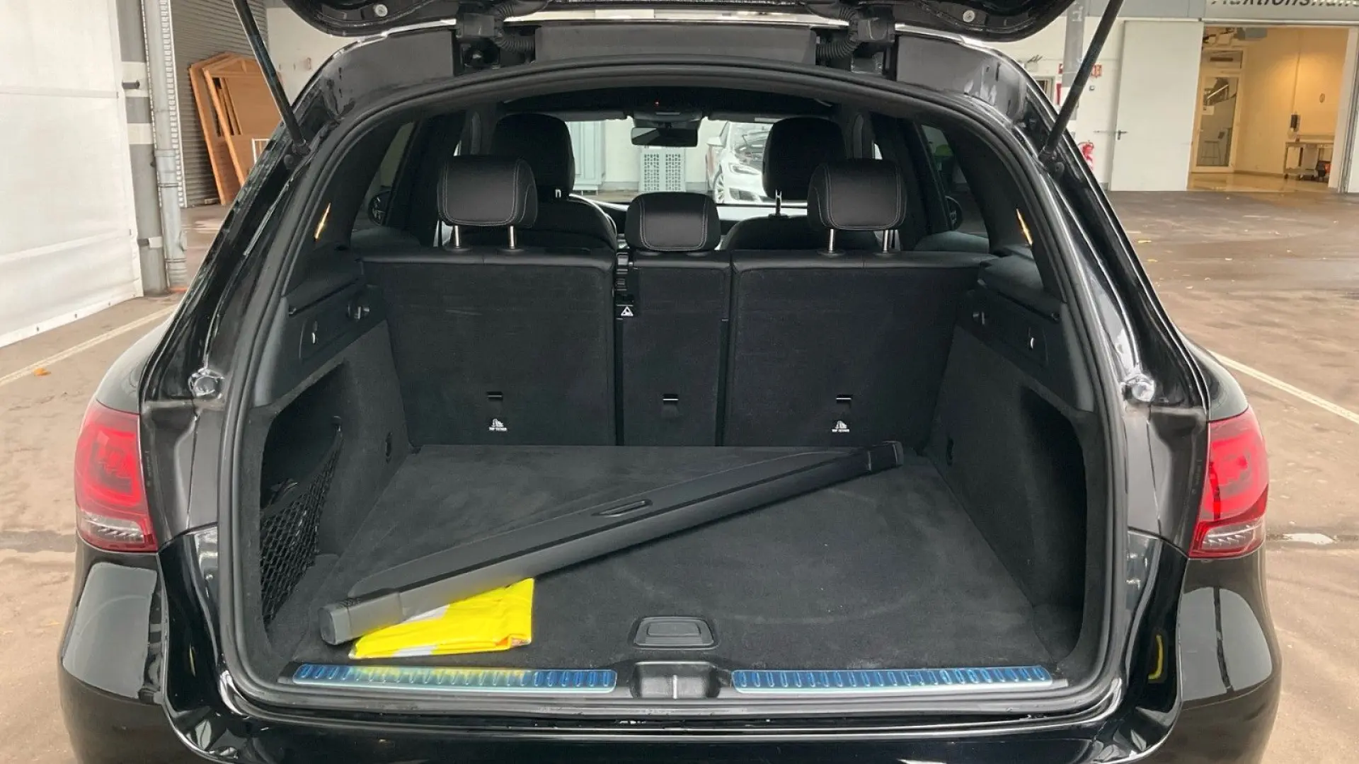 GLE 300 d Panorama AmbienteLED Kamera AHK