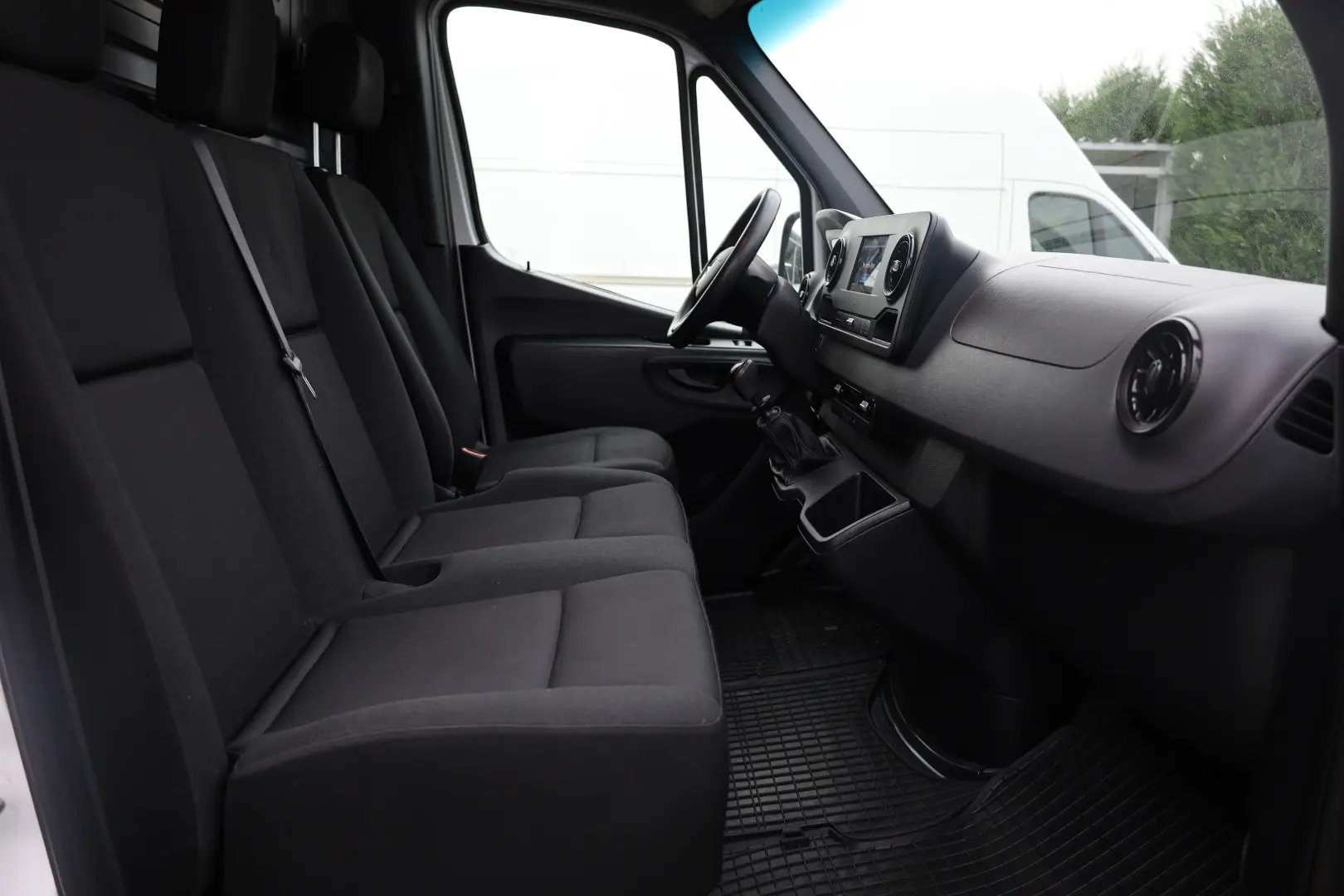 Mercedes-Benz Sprinter L2H2 2.2D 115CP