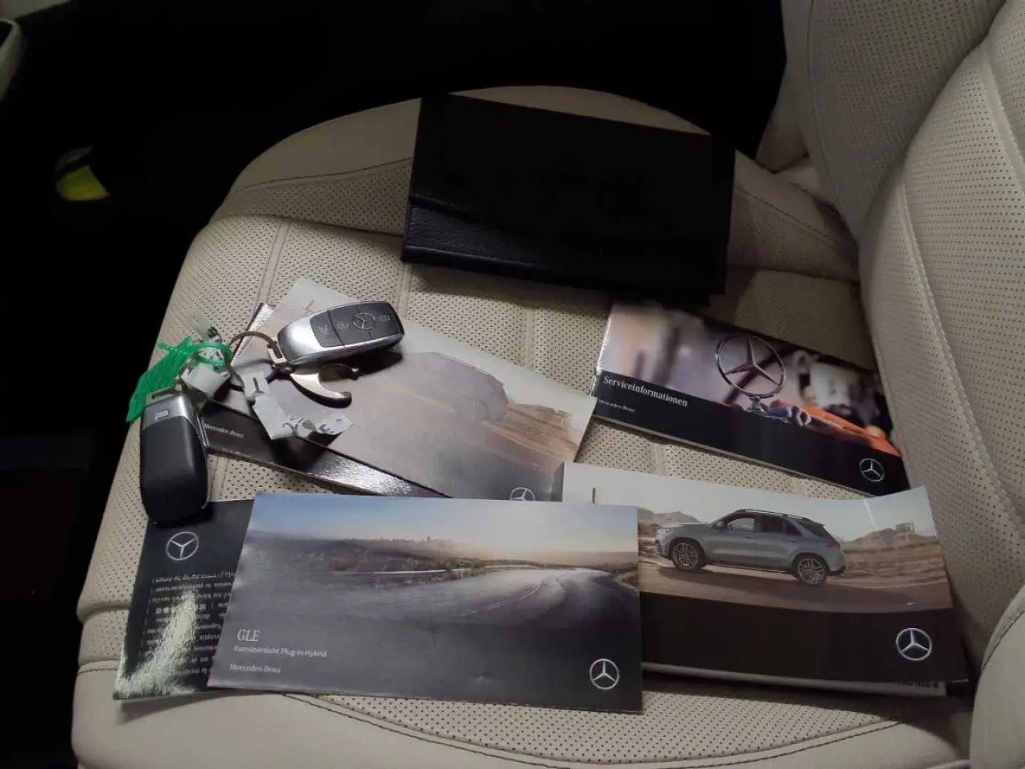 GLE 350 e AMG Pano 360 Massag belüft Night 20