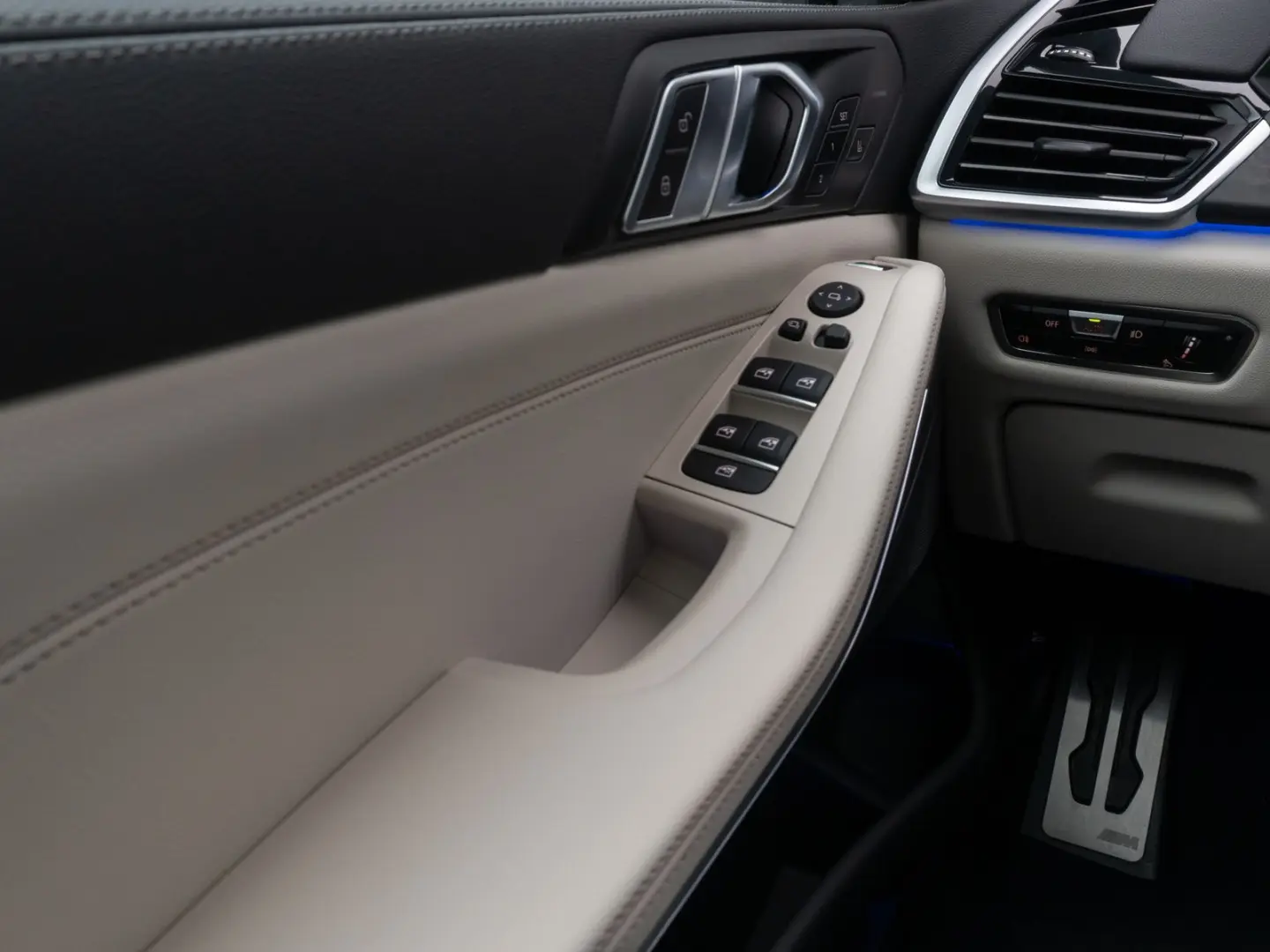 X5 xD30d M Sport Laser 360  HUD DAB Panorama 22