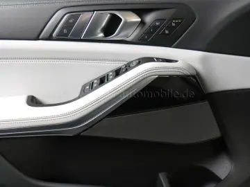X5 xDr.30d M-SportPRO.Panod.Sitzbel.AHK.Voll