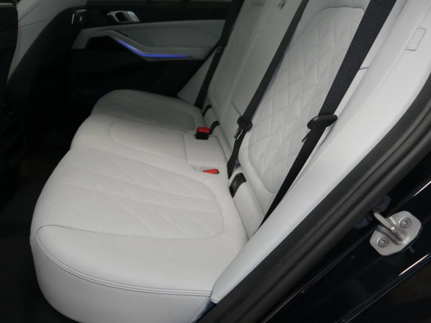 X5 xDrive50e  € 1.190 Zubehörbonus M Sport AHK