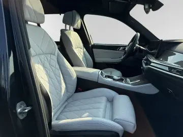 X5 xDrive50e  € 1.190 Zubehörbonus M Sport Pano