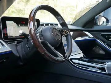 S 580 4M lang   AMG BURM MEMO 360 AIRMATIC DISTR