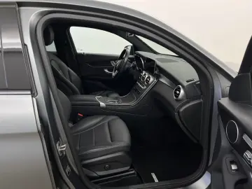 GLC 300 de 4Matic Coupe AHK El.Heckkl. Key LED R