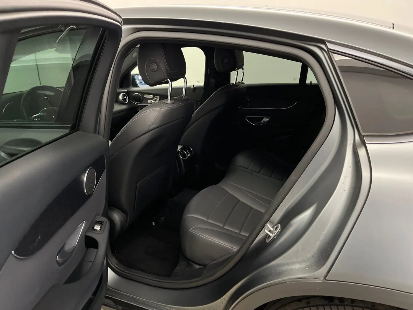 GLC 300 de 4Matic Coupe AHK El.Heckkl. Key LED R