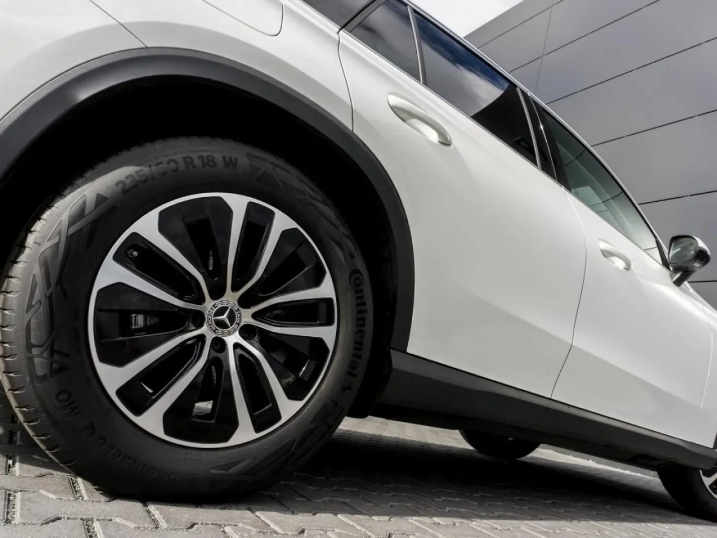 Mercedes-Benz GLC 200 4Matic Panorama Standheizung 360