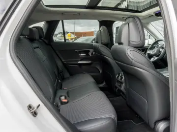 Mercedes-Benz GLC 200 4Matic Panorama Standheizung 360