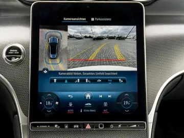 Mercedes-Benz GLC 200 4Matic Panorama Standheizung 360