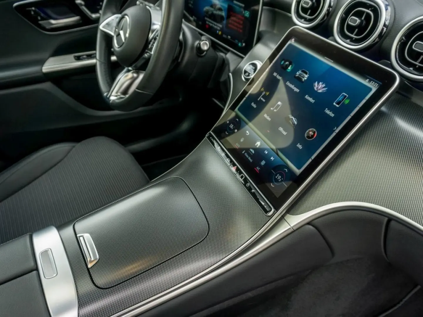 Mercedes-Benz GLC 200 4Matic Panorama Standheizung 360