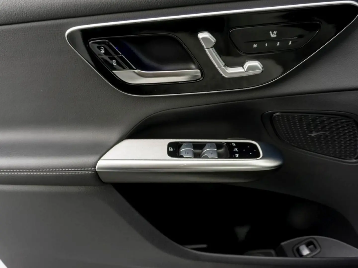 Mercedes-Benz GLC 200 4Matic Panorama Standheizung 360