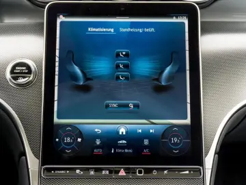 Mercedes-Benz GLC 200 4Matic Panorama Standheizung 360