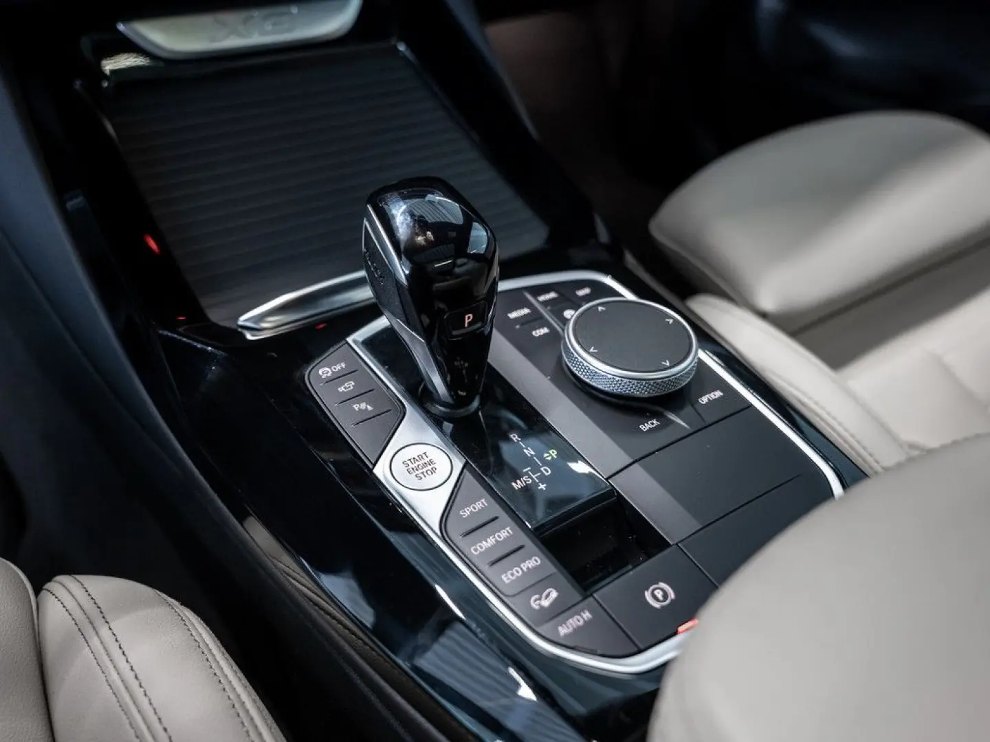 X3 xDrive 30i M-Sport PANO AHK HUD 360  LASER