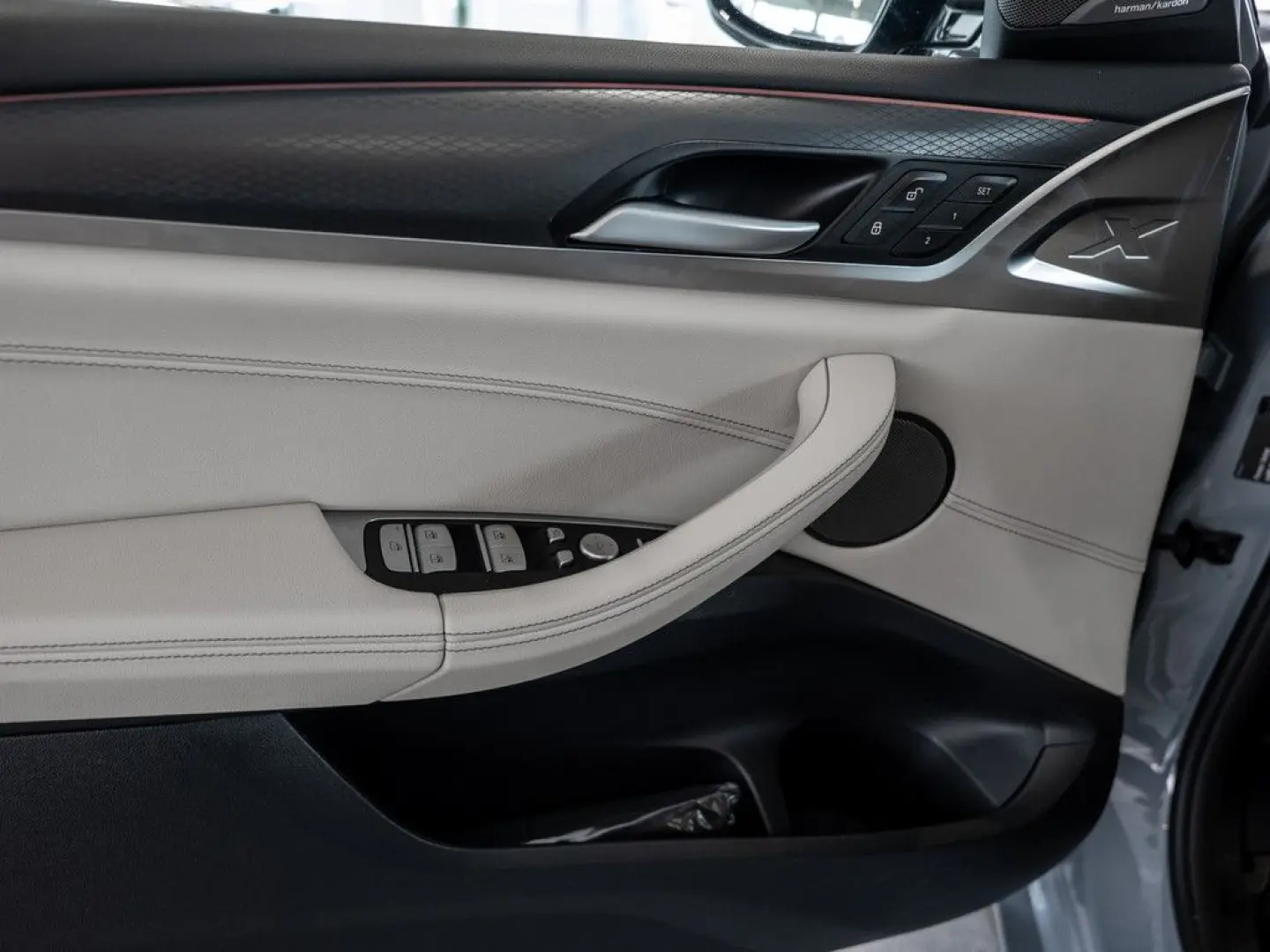 X3 xDrive 30i M-Sport PANO AHK HUD 360  LASER