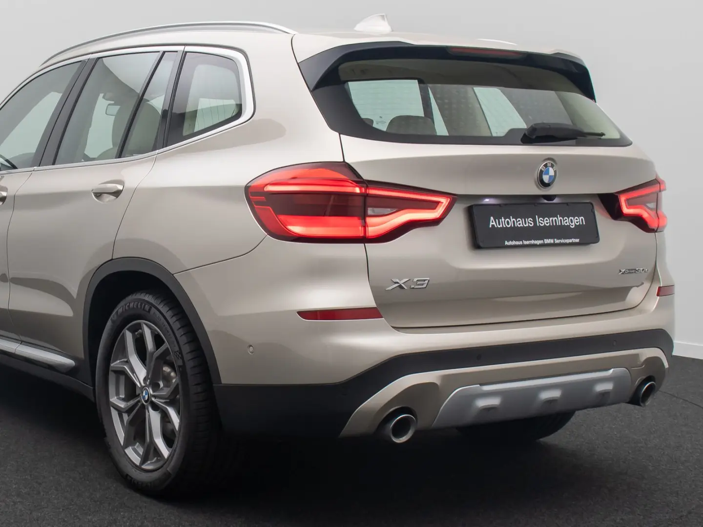 X3 xD30e xLine HUD 360 DAB Alarm HiFi Individual