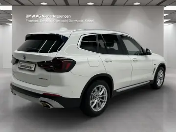 X3 xDrive30e Navi AHK Kamera Pano.Dach HiFi LED