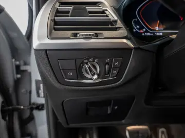 X3 M40i PANO HUD LASER LED SPORTABGASANLAGE NAVI