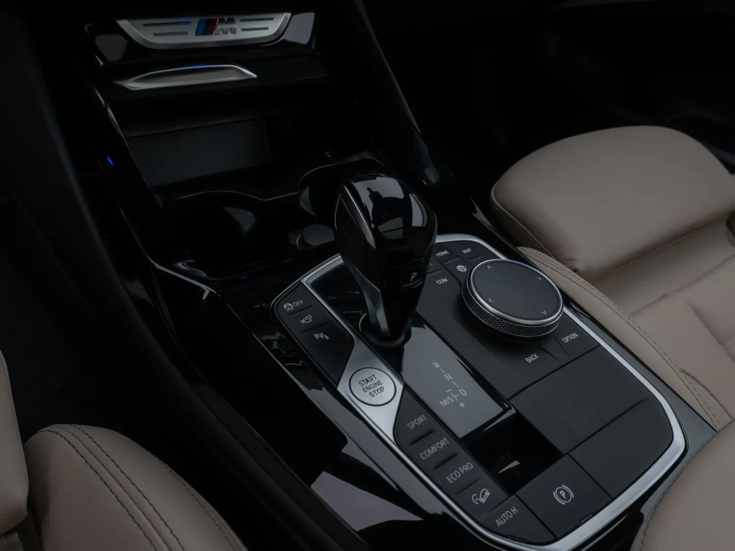 X3 M40i  Panorama Laser 360 HUD DAB HiFi AHK ACC