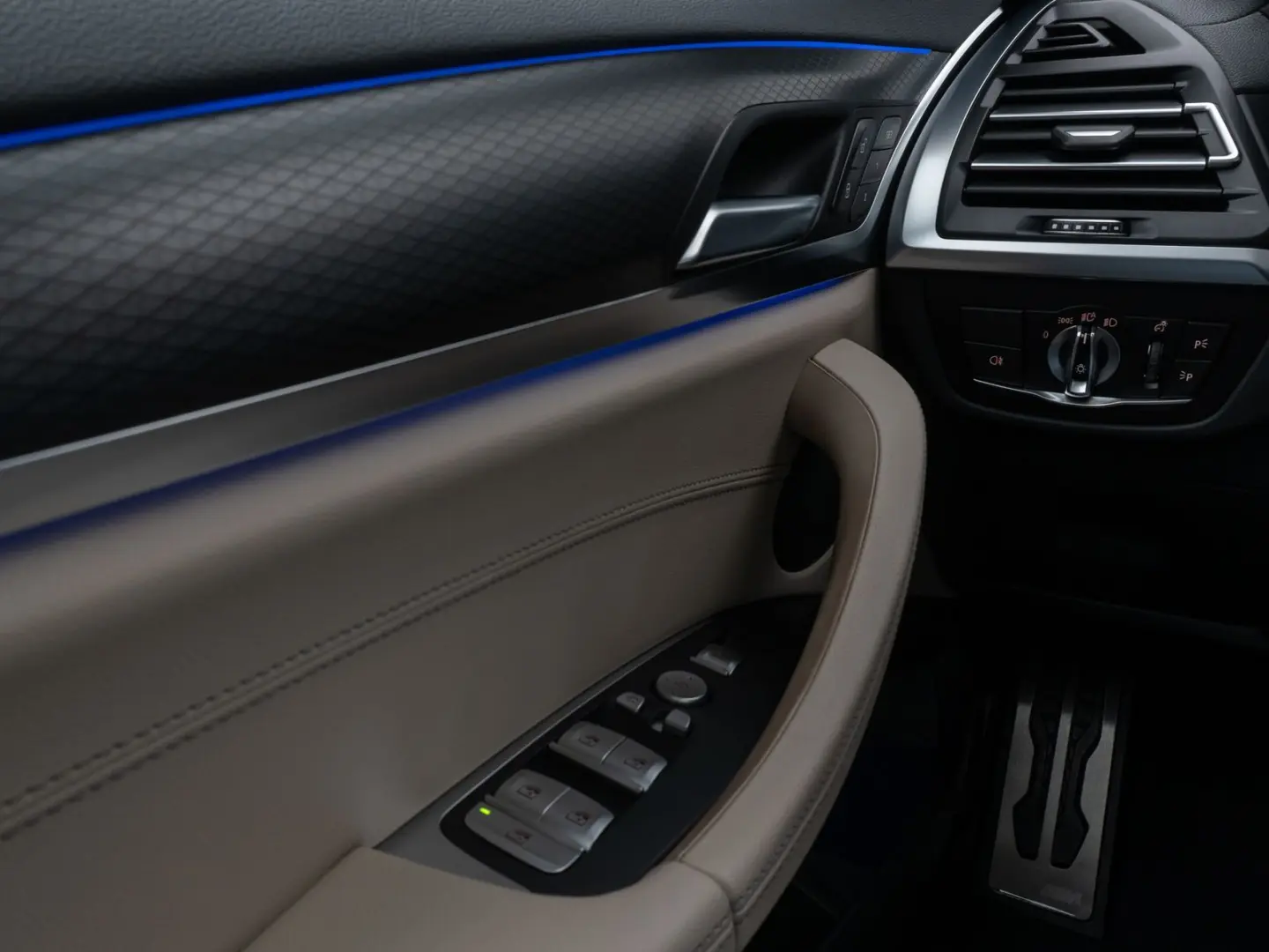 X3 M40i  Panorama Laser 360 HUD DAB HiFi AHK ACC