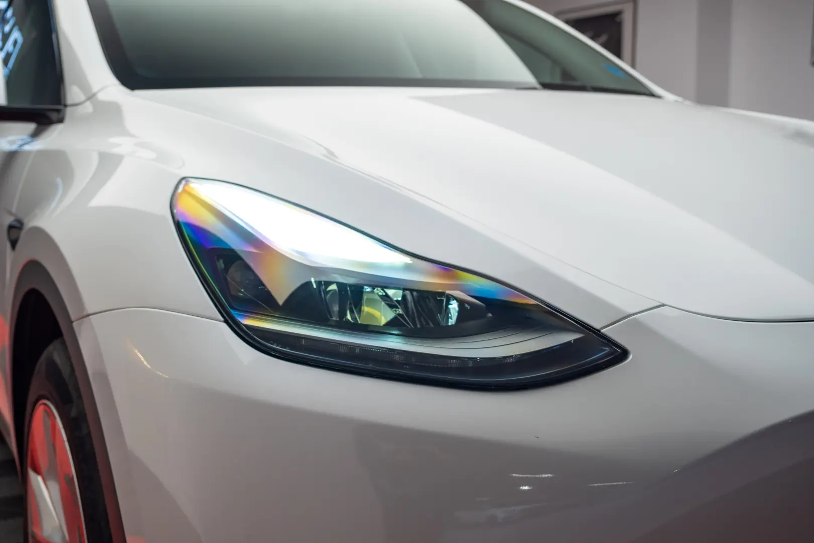 TESLA MODEL Y LONG RANGE