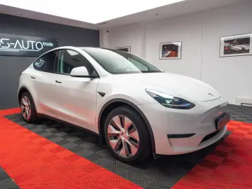 TESLA MODEL Y LONG RANGE
