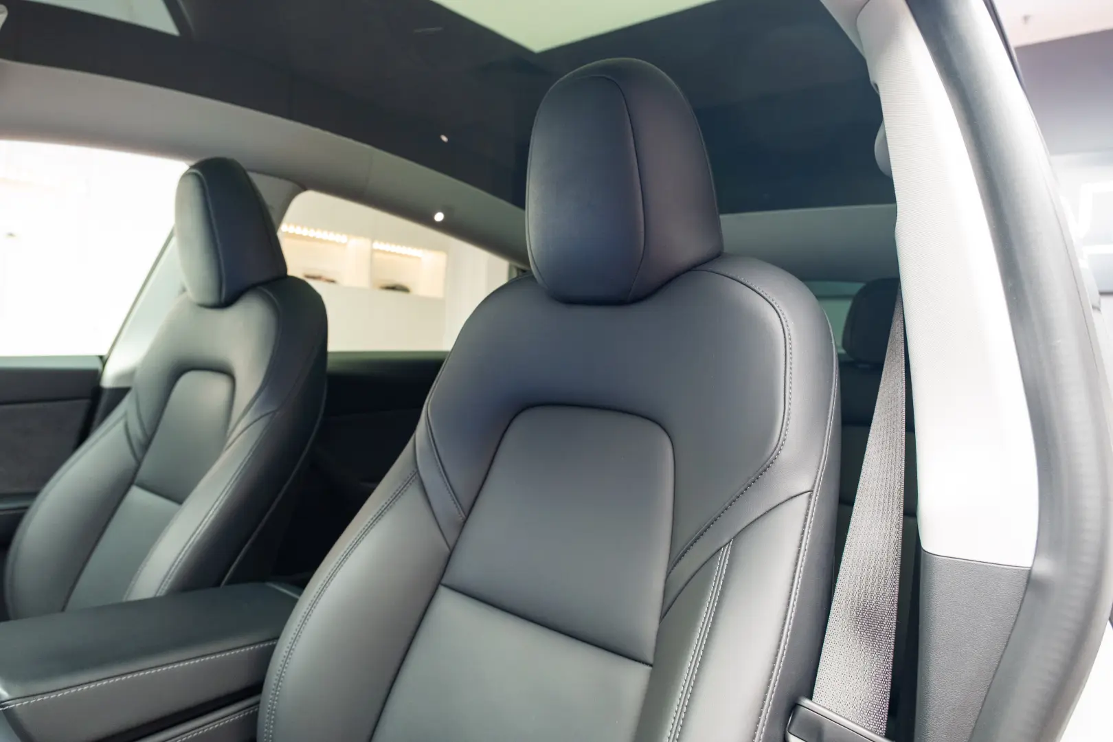 TESLA MODEL Y LONG RANGE