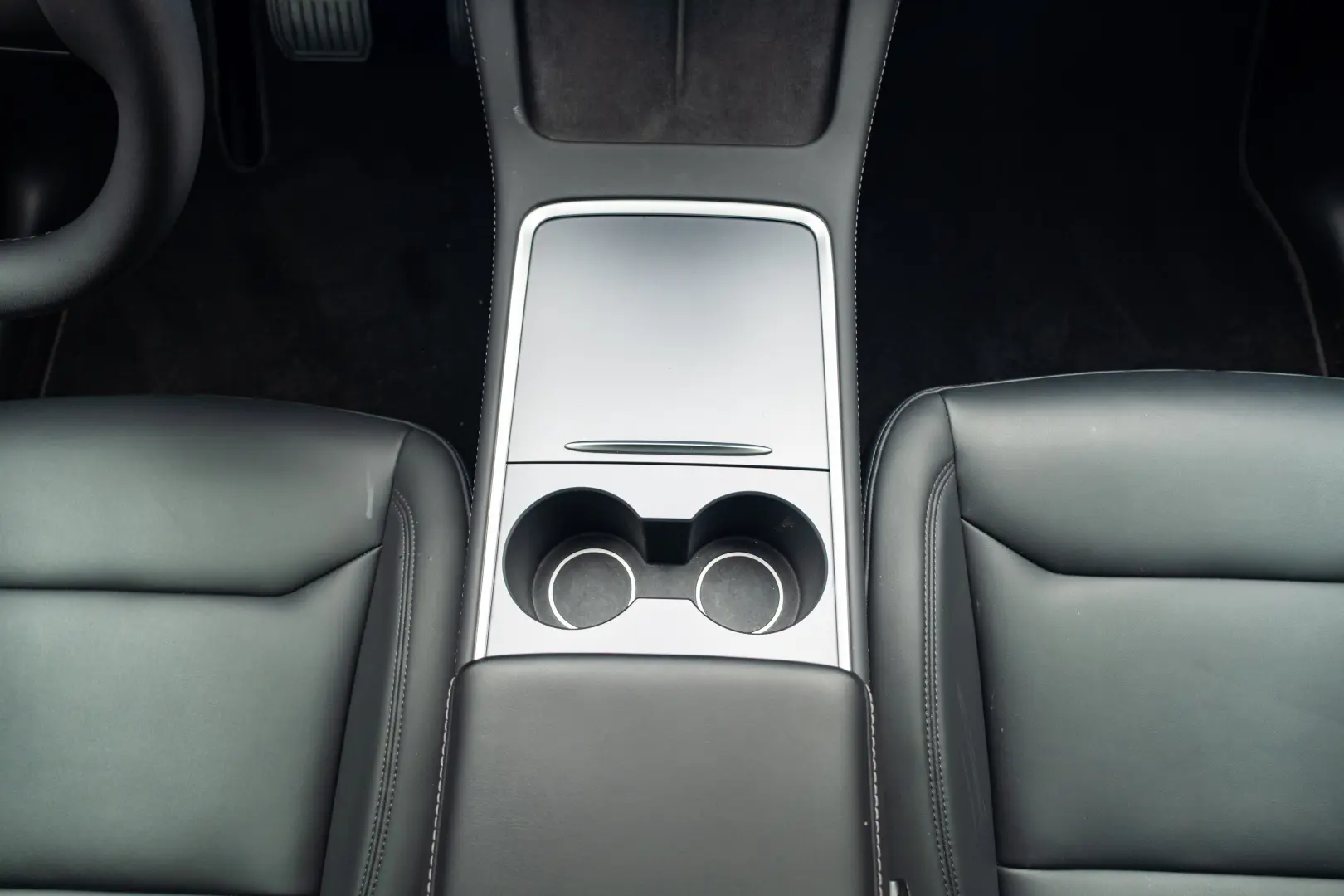 TESLA MODEL Y LONG RANGE