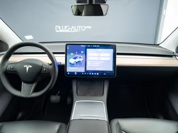 TESLA MODEL Y LONG RANGE