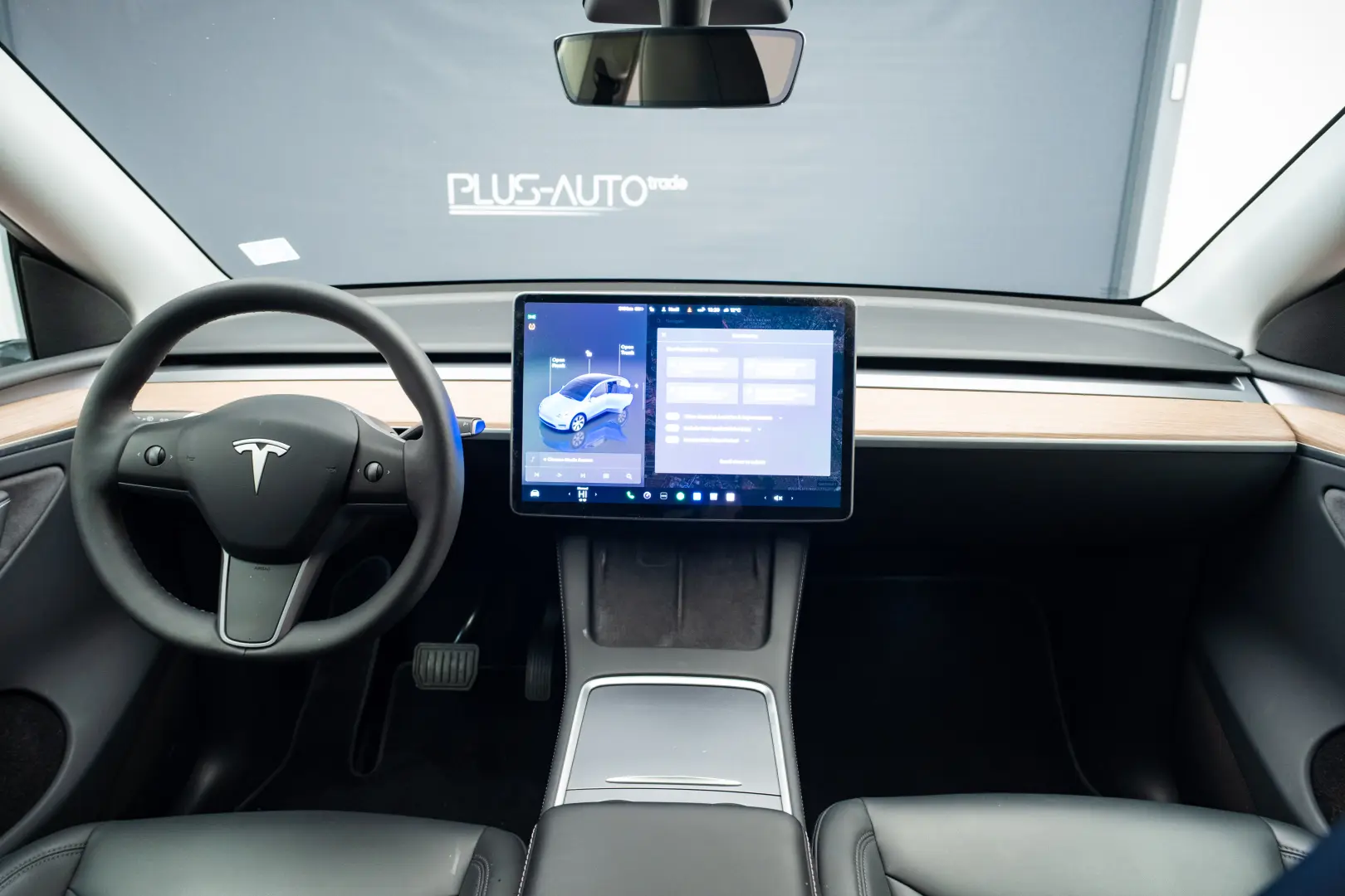 TESLA MODEL Y LONG RANGE