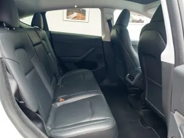 TESLA MODEL Y LONG RANGE