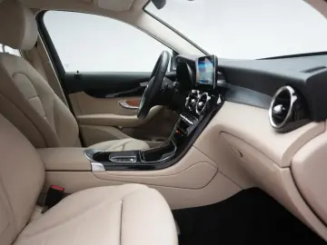 GLC 300 de 4Matic 9G-Tronic Leder Temp Kamera La