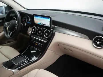 GLC 300 de 4Matic 9G-Tronic Leder Temp Kamera La